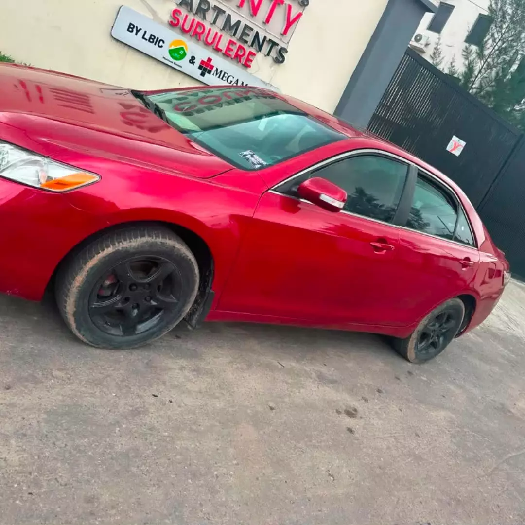 2008 Toyota Camry Sunroof: Clean & Priced to Sell