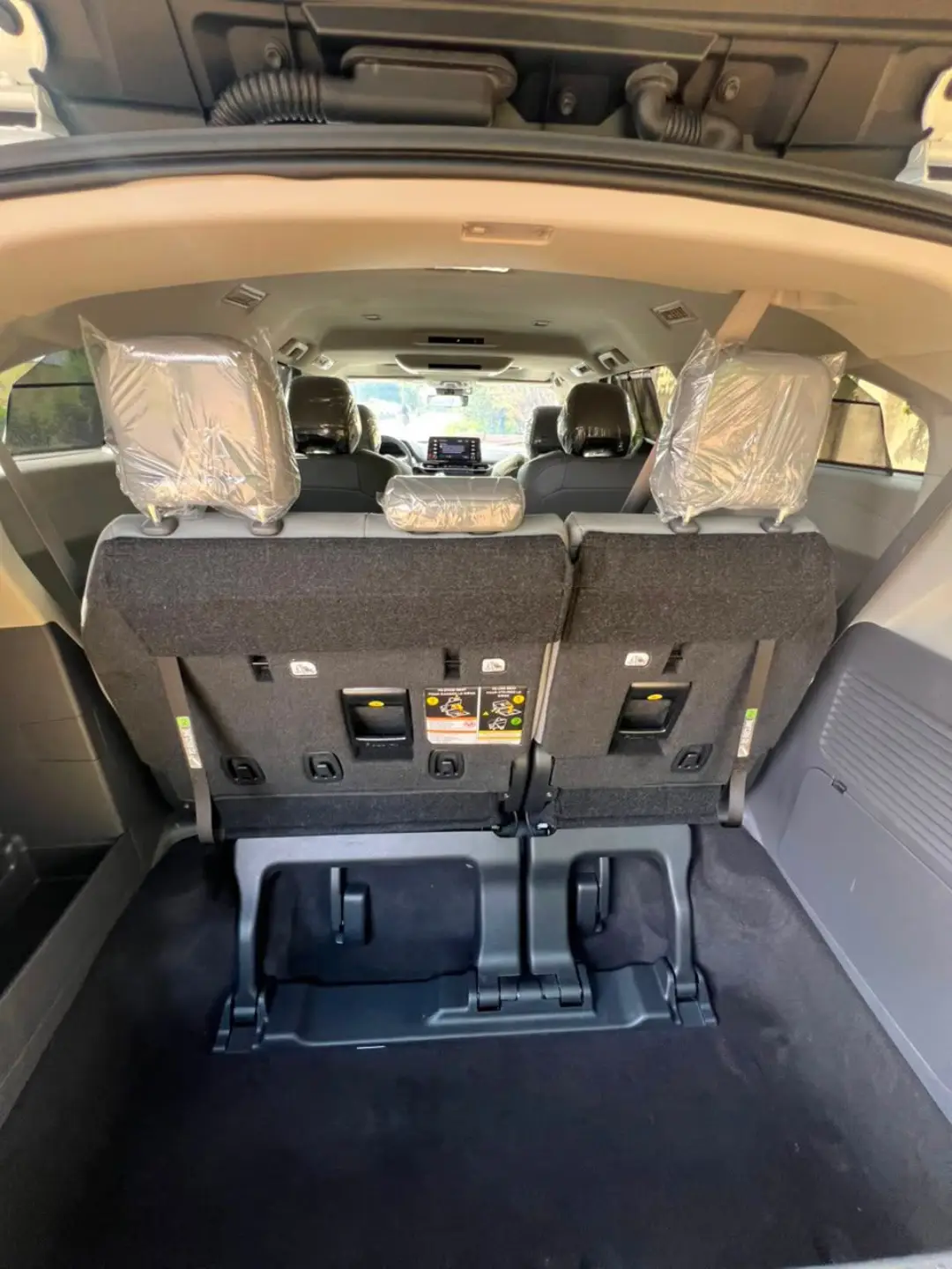 Your Premium Family Powerhouse is Here—Drive the 2024 Toyota Sienna Fully Loaded!