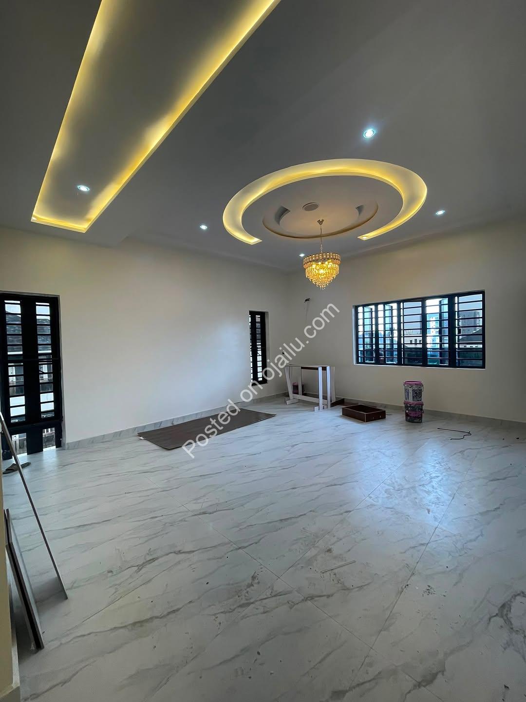 Ikate 4-Bed Terrace Duplex: Flawless Finishes & Prime Address