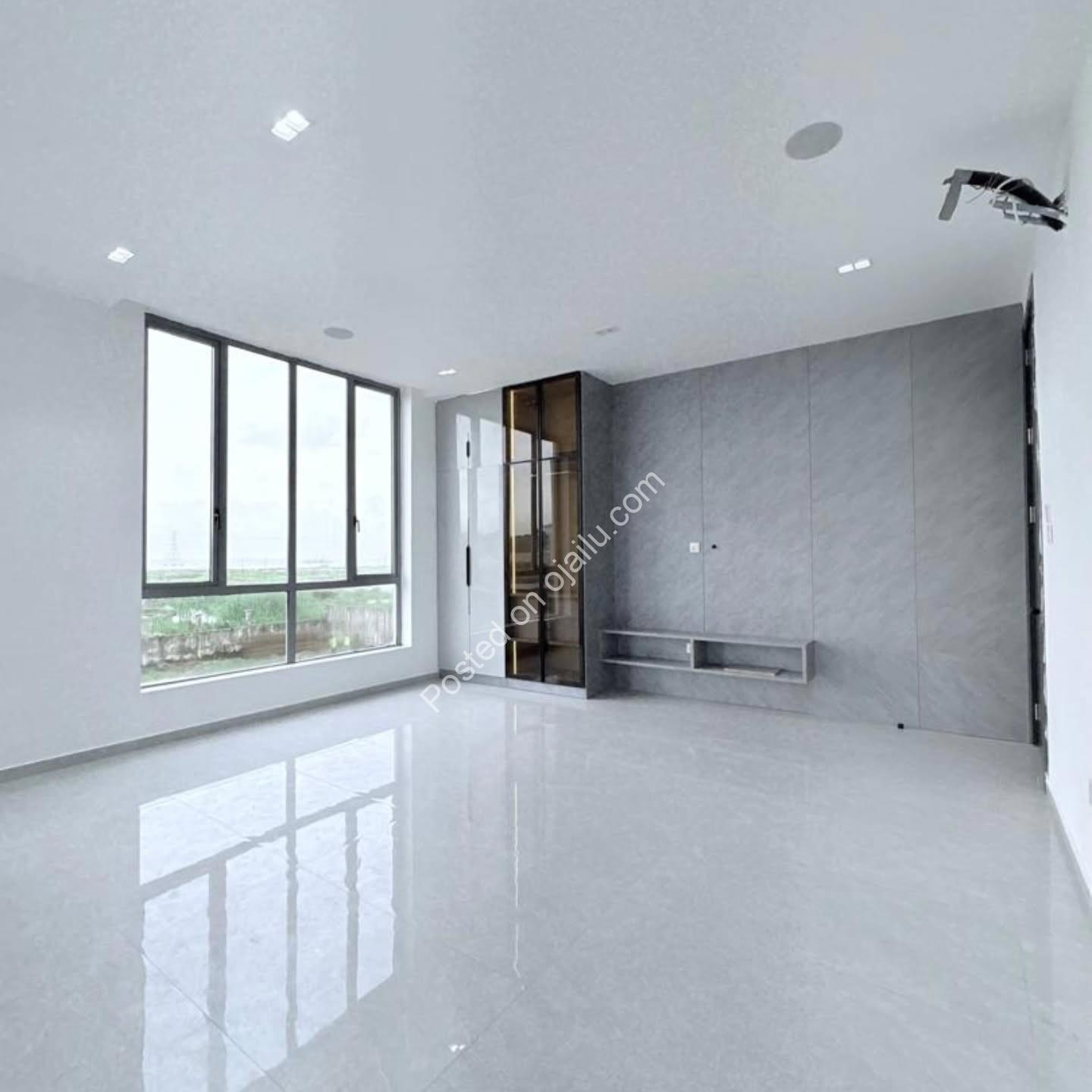 Ikoyi’s Crown Jewel: Smart Home Meets Penthouse Luxury