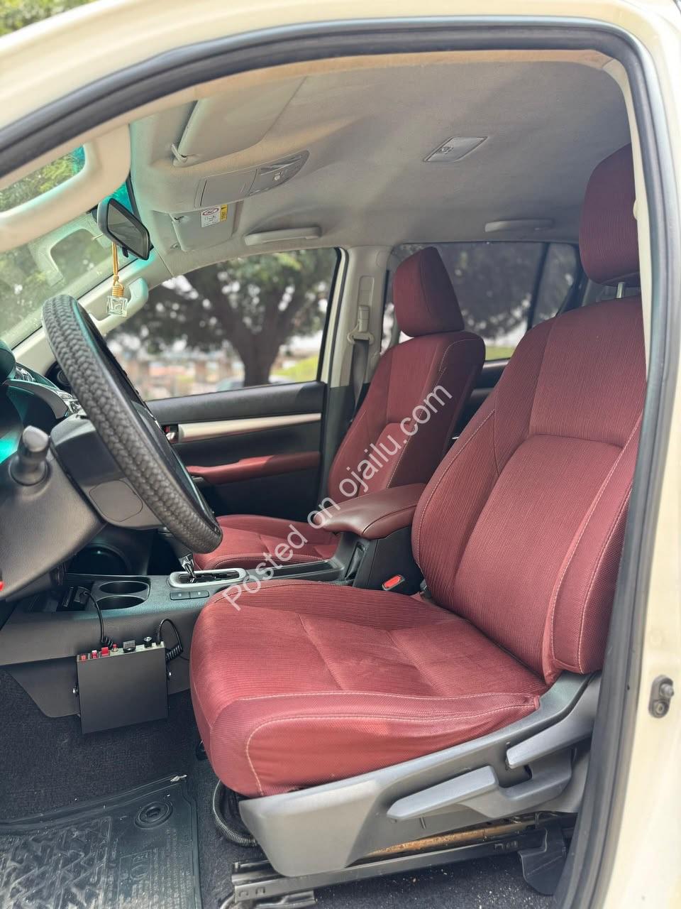 2023 Toyota Hilux – Ultra Sharp Auto, 1-Owner, 52M Naira