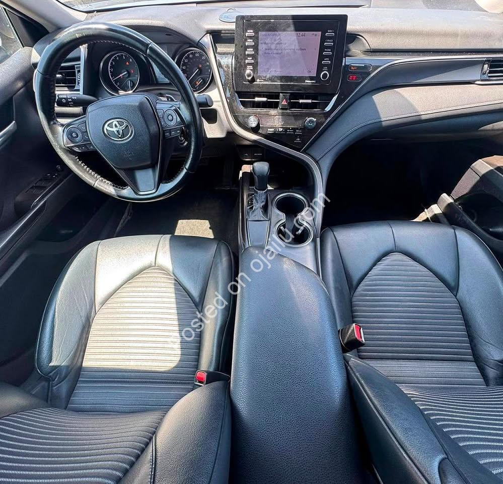 2021 Camry SE: Effortless Luxury, Zero Stress