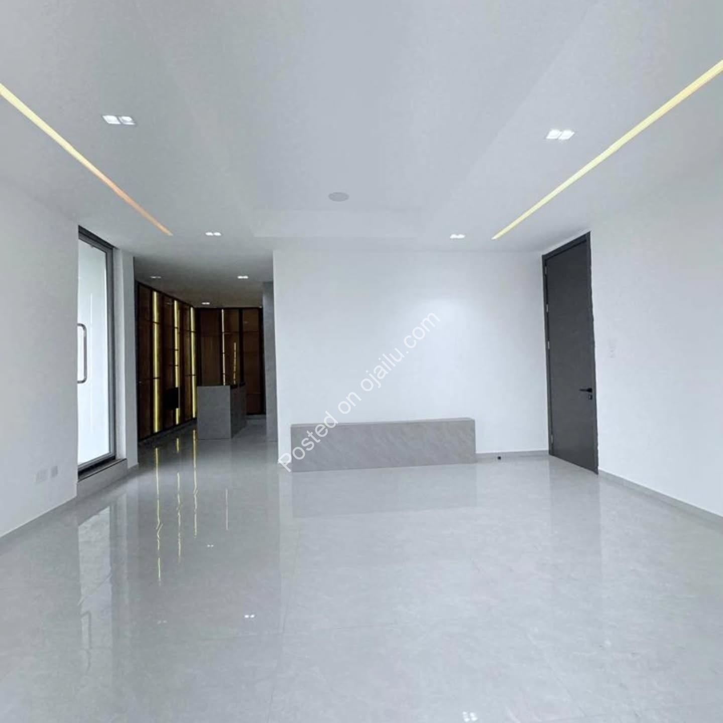 Ikoyi’s Crown Jewel: Smart Home Meets Penthouse Luxury