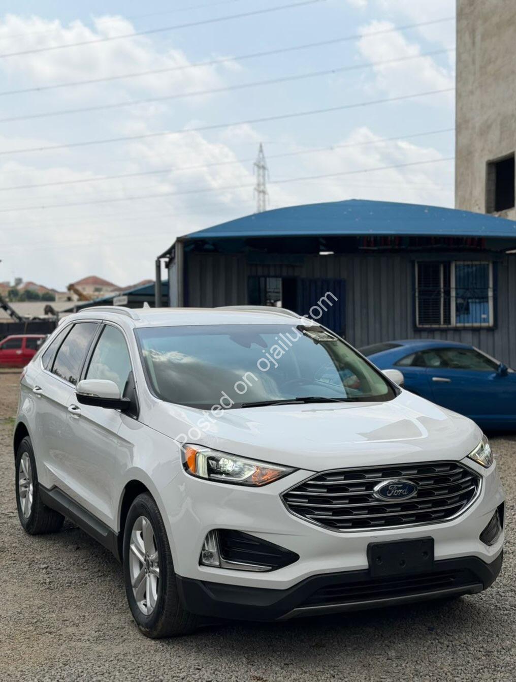 2019 Ford Edge: Keyless, Heated Seats & Wireless Charger