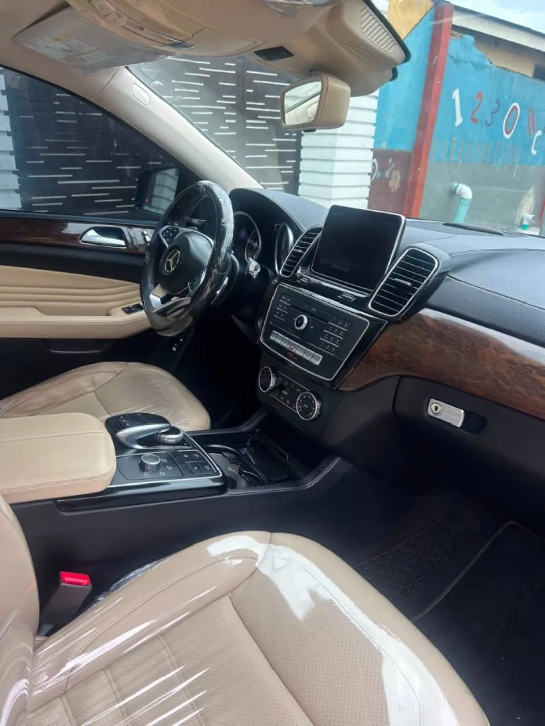AMG Luxury: Intact Engine, Ice-Cold AC