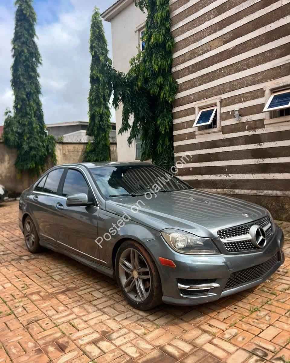 Distress Deal: 2013 Benz C300