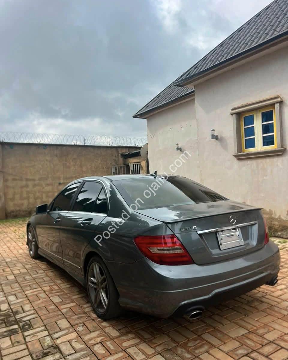 Distress Deal: 2013 Benz C300