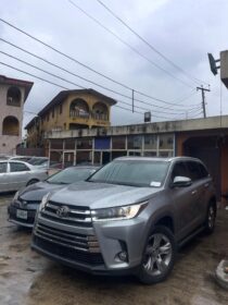 2015 Toyota Highlander Limited Platinum: Loaded Luxury