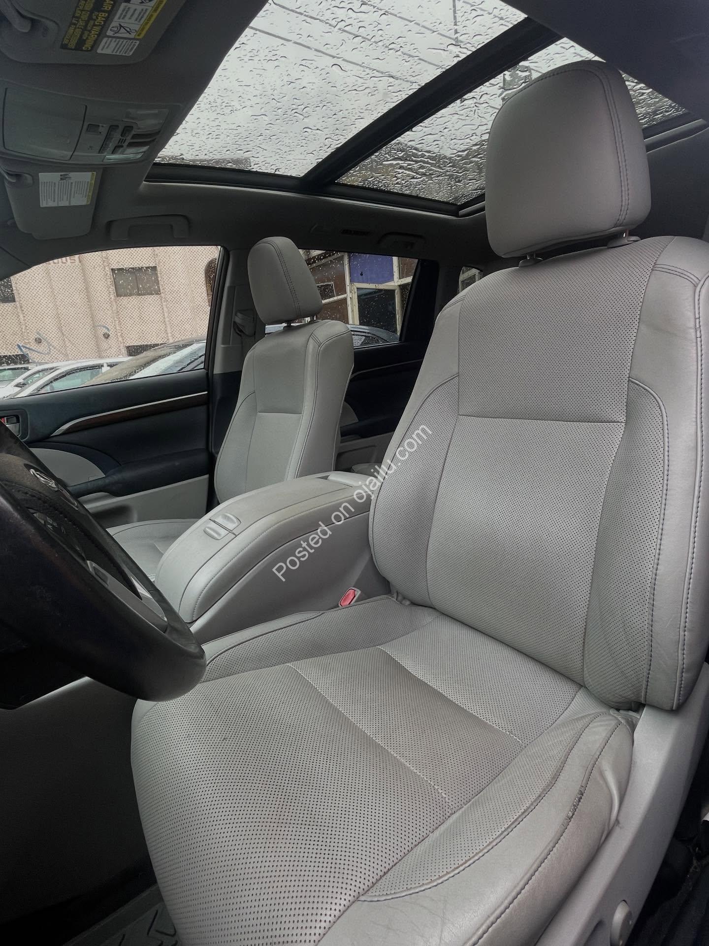2015 Toyota Highlander Limited Platinum: Loaded Luxury, Keyless & Panoramic