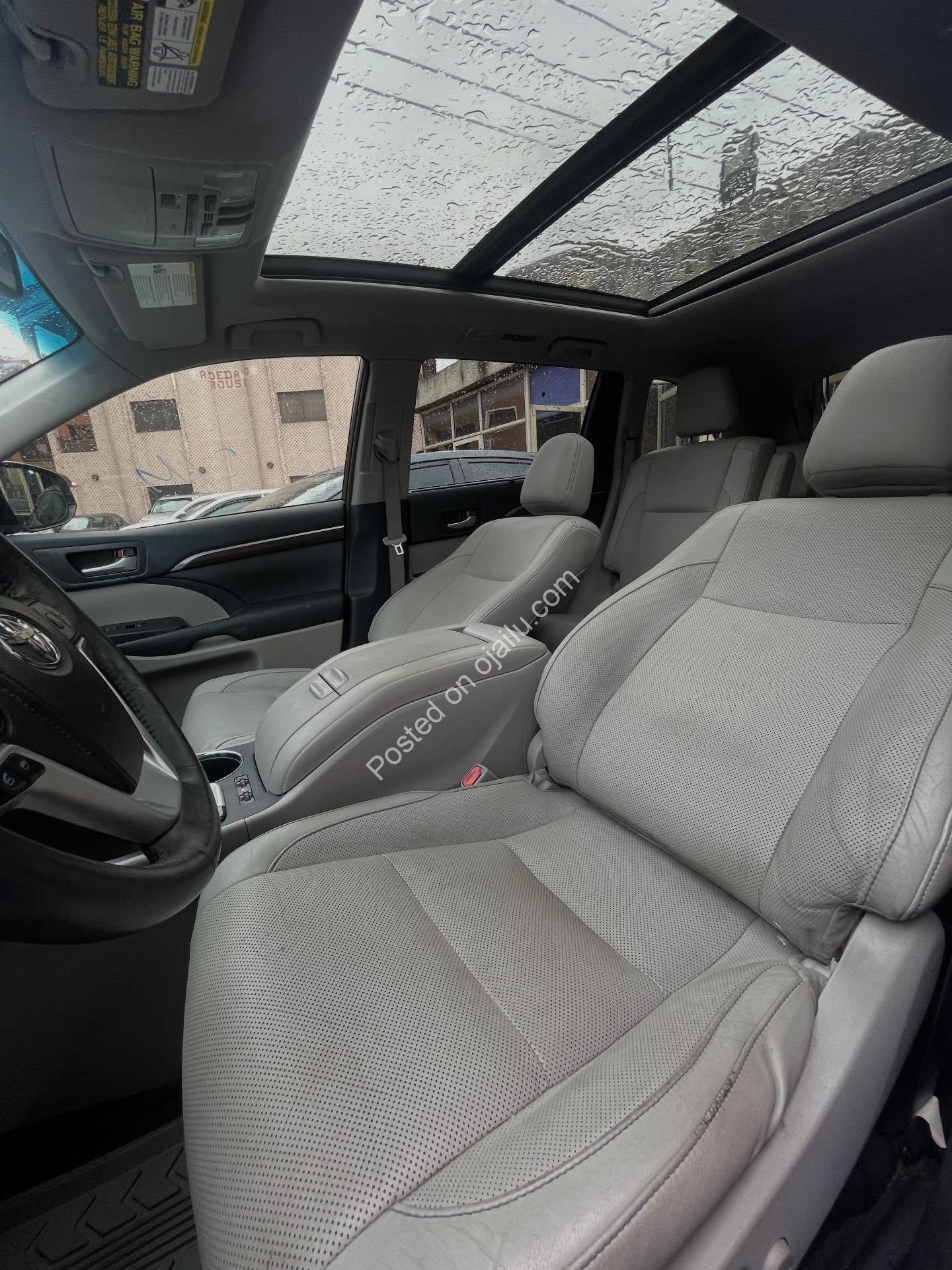 2015 Toyota Highlander Limited Platinum: Loaded Luxury, Keyless & Panoramic