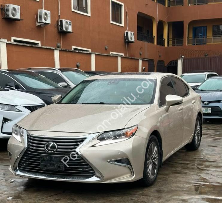 2013 Lexus ES350: Loaded Luxury, Zero Compromise