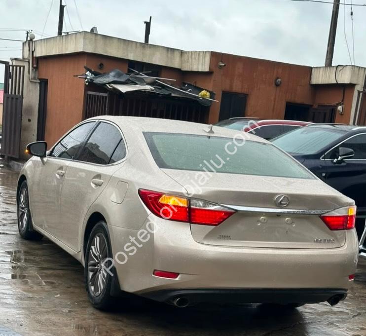 2013 Lexus ES350: Loaded Luxury, Zero Compromise