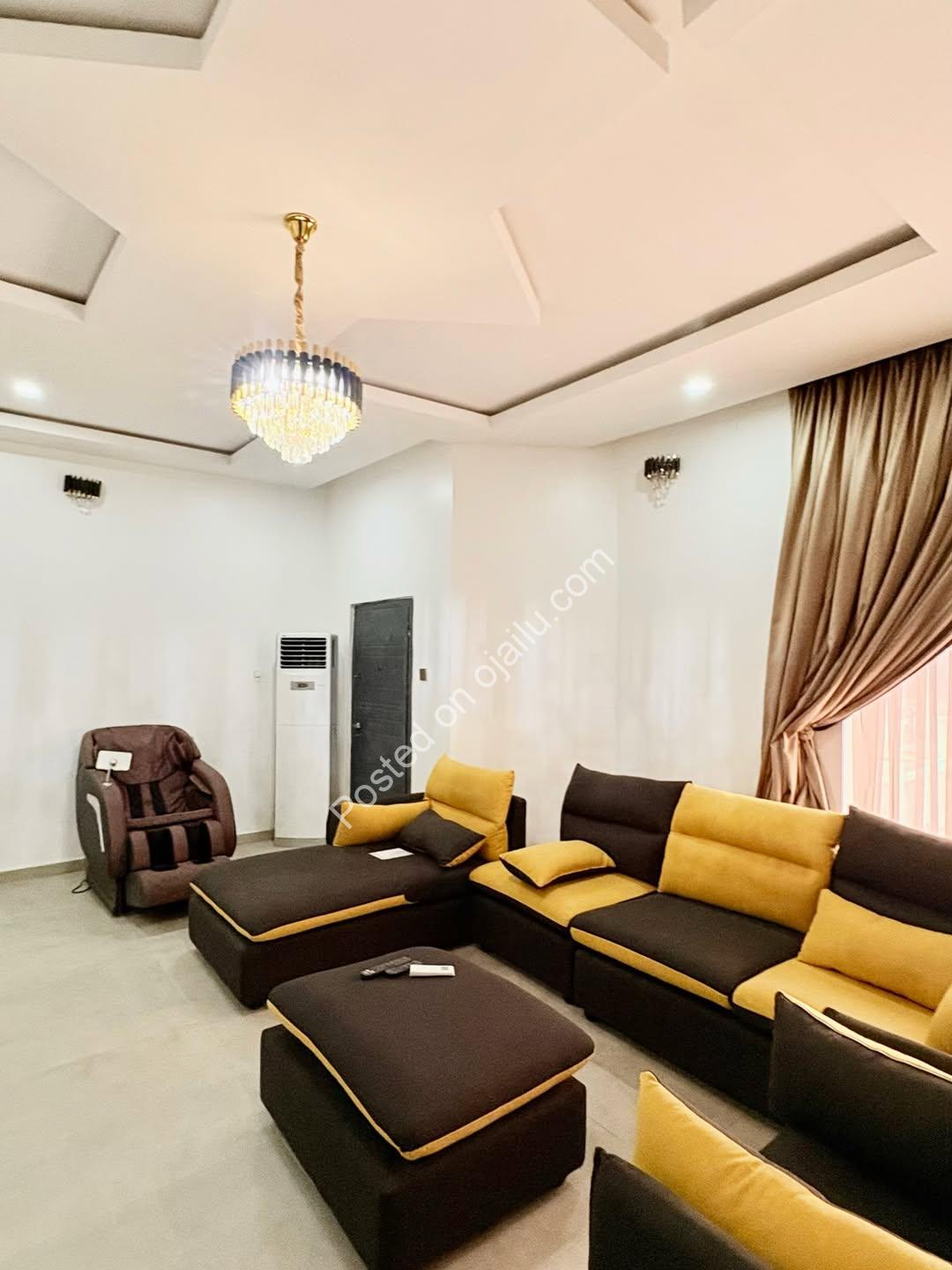 Live the GRA Life: 3BR Duplex with Gym & Solar