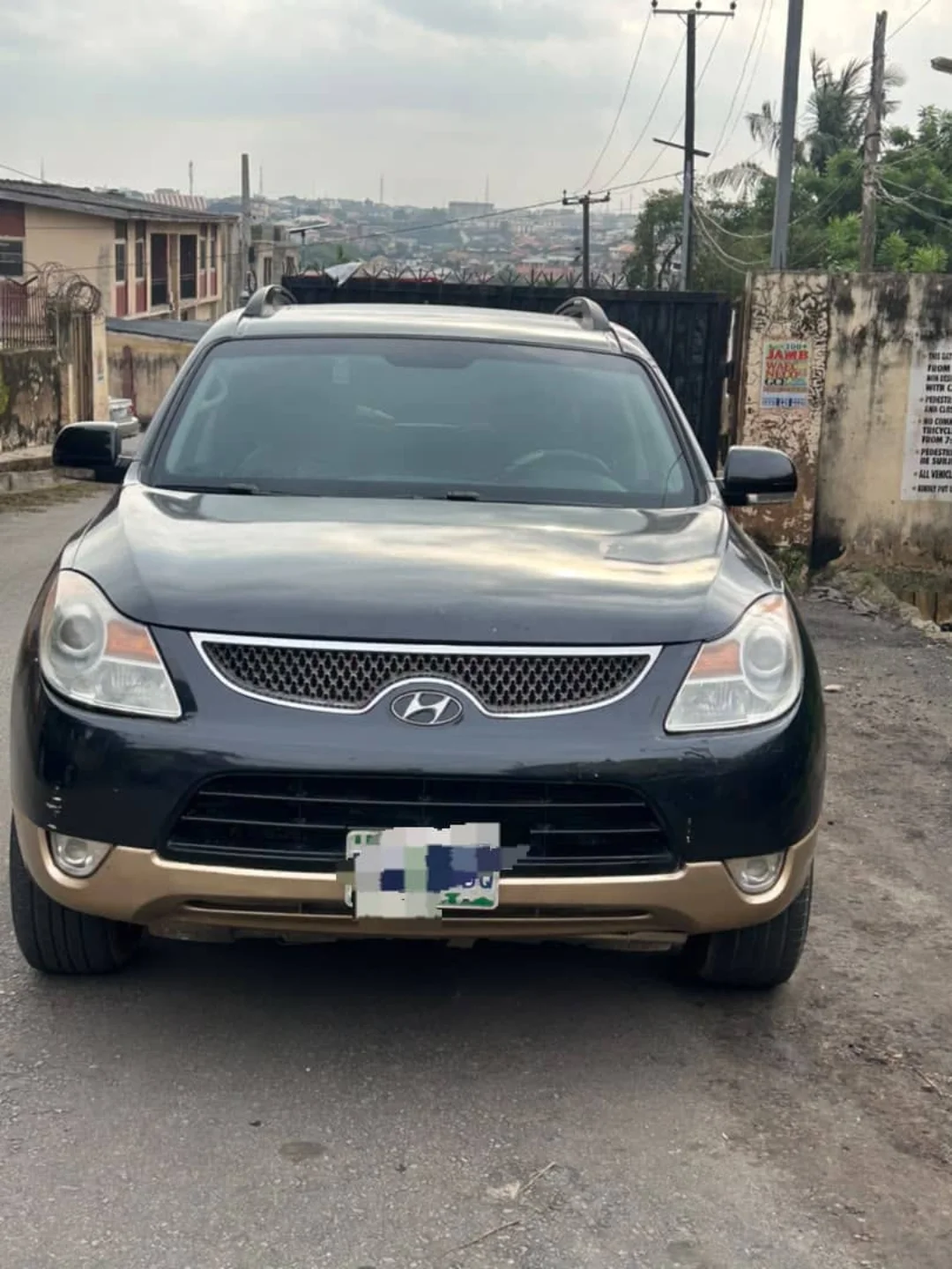 2008 Hyundai Veracruz: Turnkey 7-Seater V6 with Sunroof