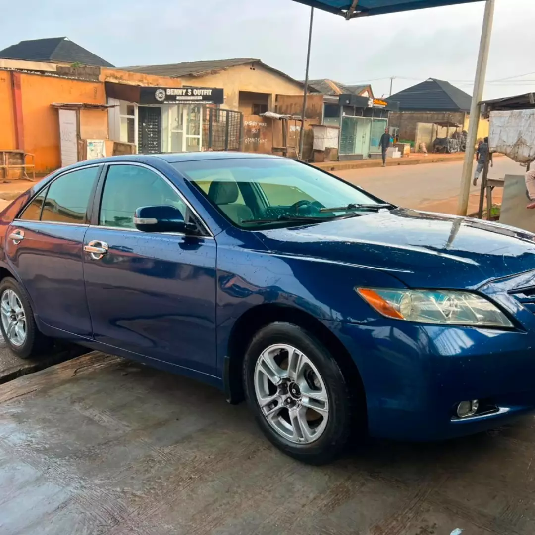 2008 Camry: Chilling AC, Engine & Gear   – Drive Home for 4.5M!