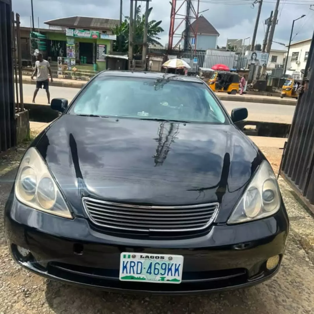 2006 Lexus ES330: Perfect Engine, AC Needs Love – 3.3M