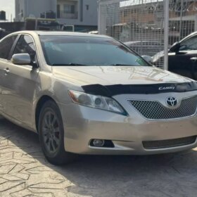 2009 Camry: Flawless & AC Freezes! 5.7M