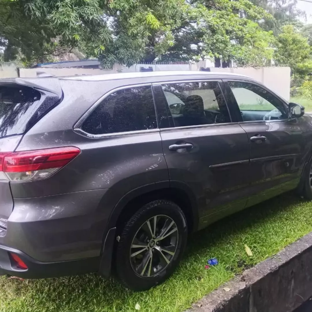 2018 TOYOTA HIGHLANDER LIMITED! PERFECT ENGINE & GEAR, ICY AC, CUSTOM DUTY 2026 – JUST ₦21M!