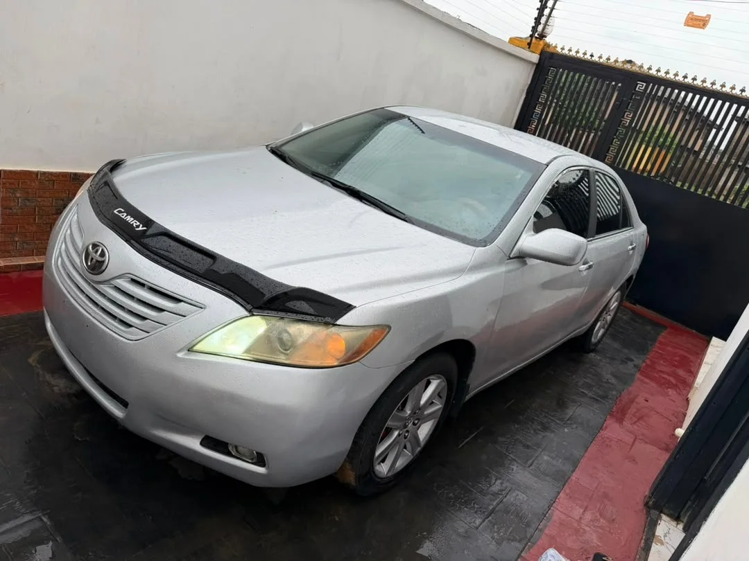 Clean   2008 Camry: V4 Power, Original Body