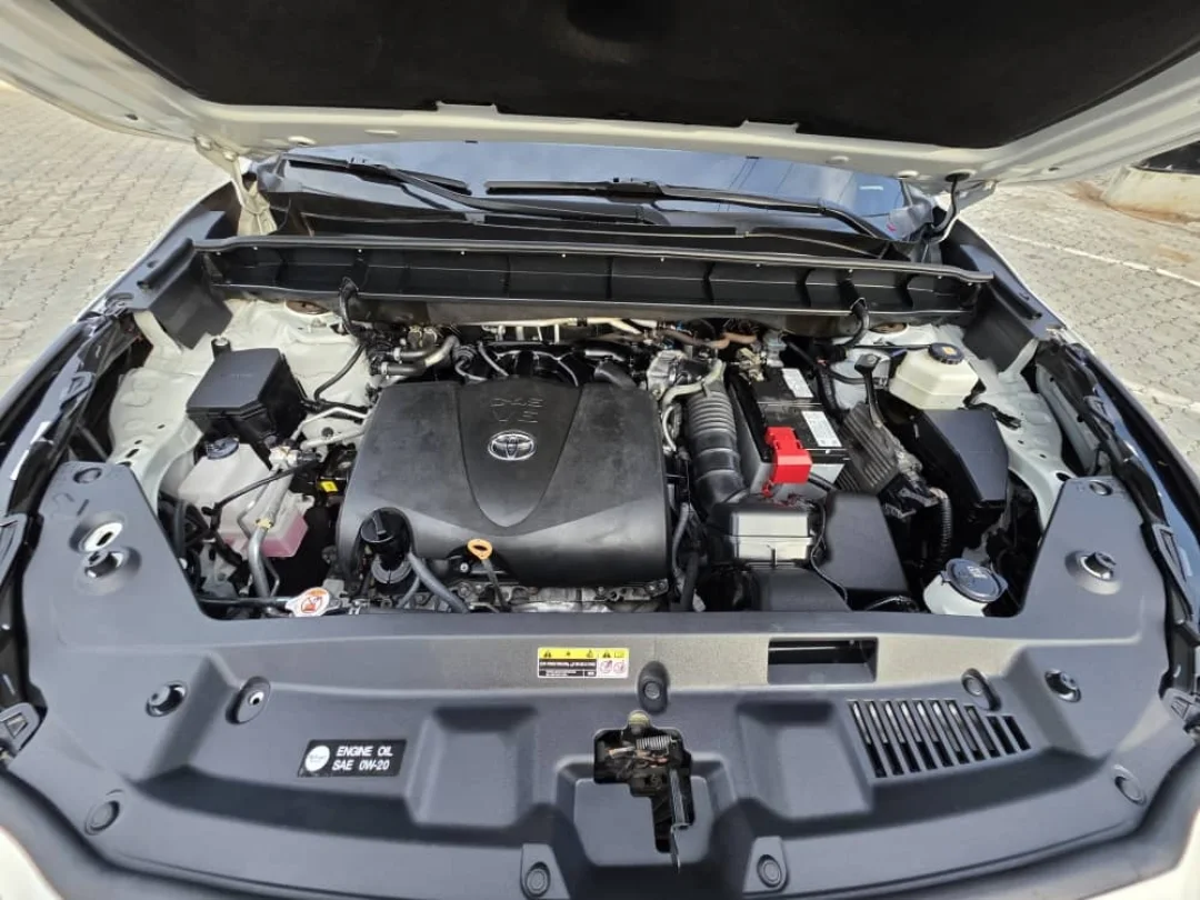 Pride Yourself: 2021 Toyota Highlander Platinum