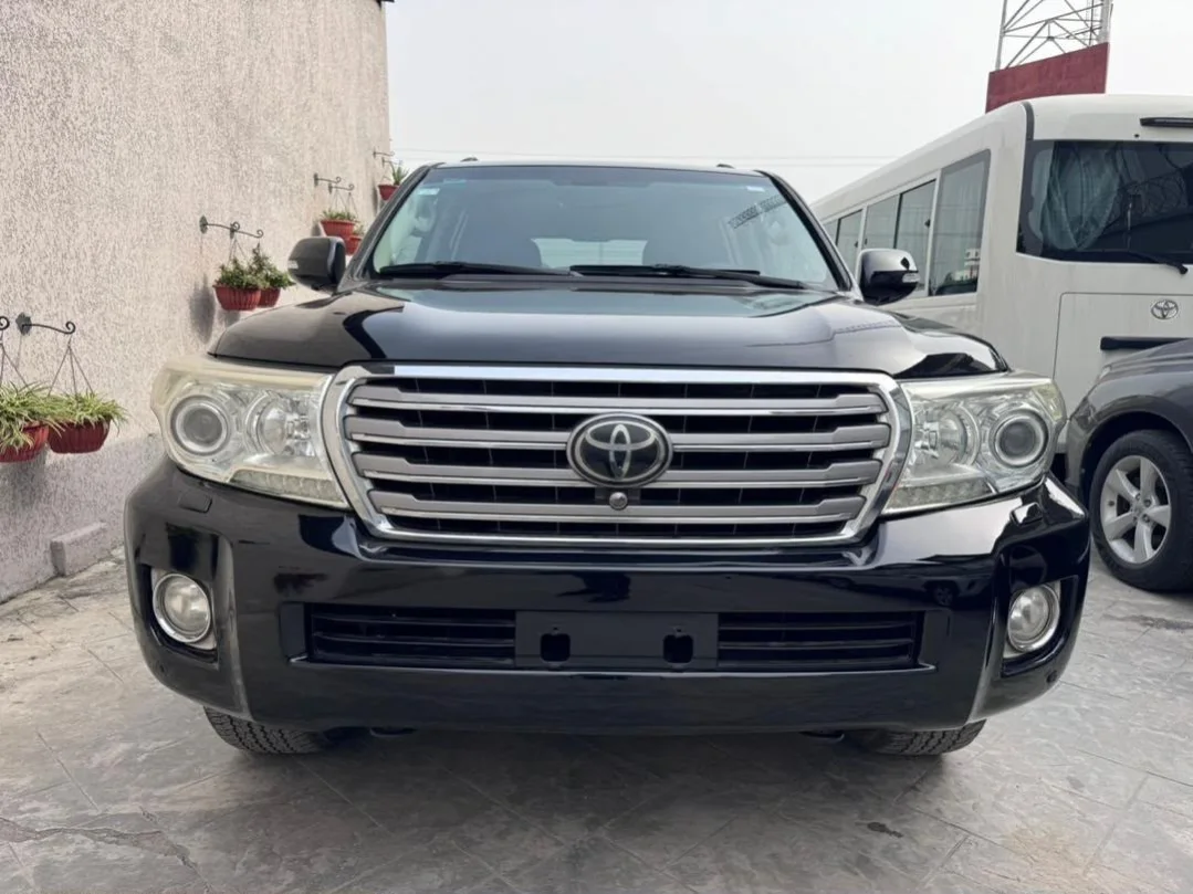 Barely Driven: 2013 Land Cruiser, 90k Miles