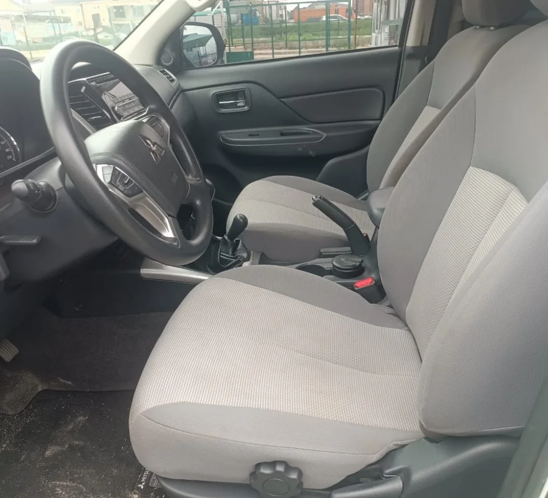“42M // 2024 Mitsubishi L200 – Hilux Alternative, Showroom Condition!”