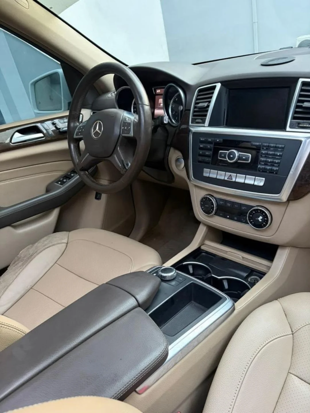 2014 ML350: Panoramic Roof, StepBoard Light, Drive-Ready