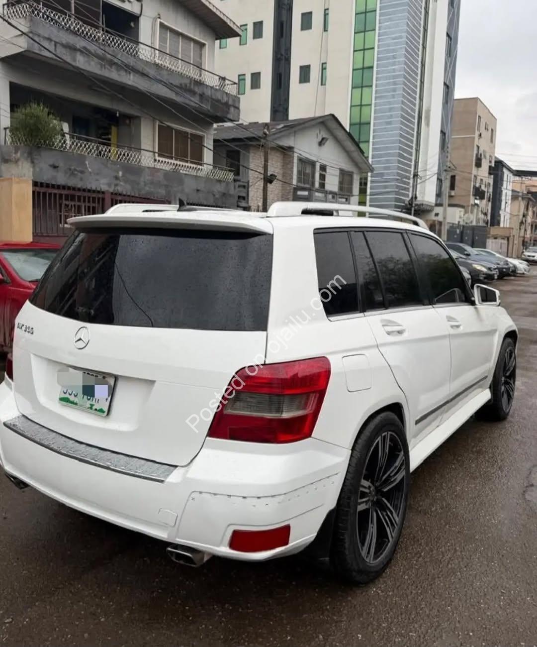 “Immaculate 1st Owner 2011 GLK350 – Drive Away Today! #LagosCars”