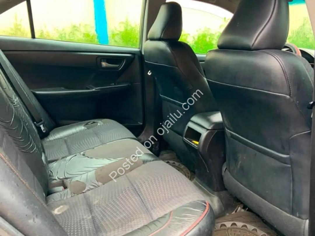 2015 Toyota Camry SE: Factory-Sealed & Ice-Cold AC