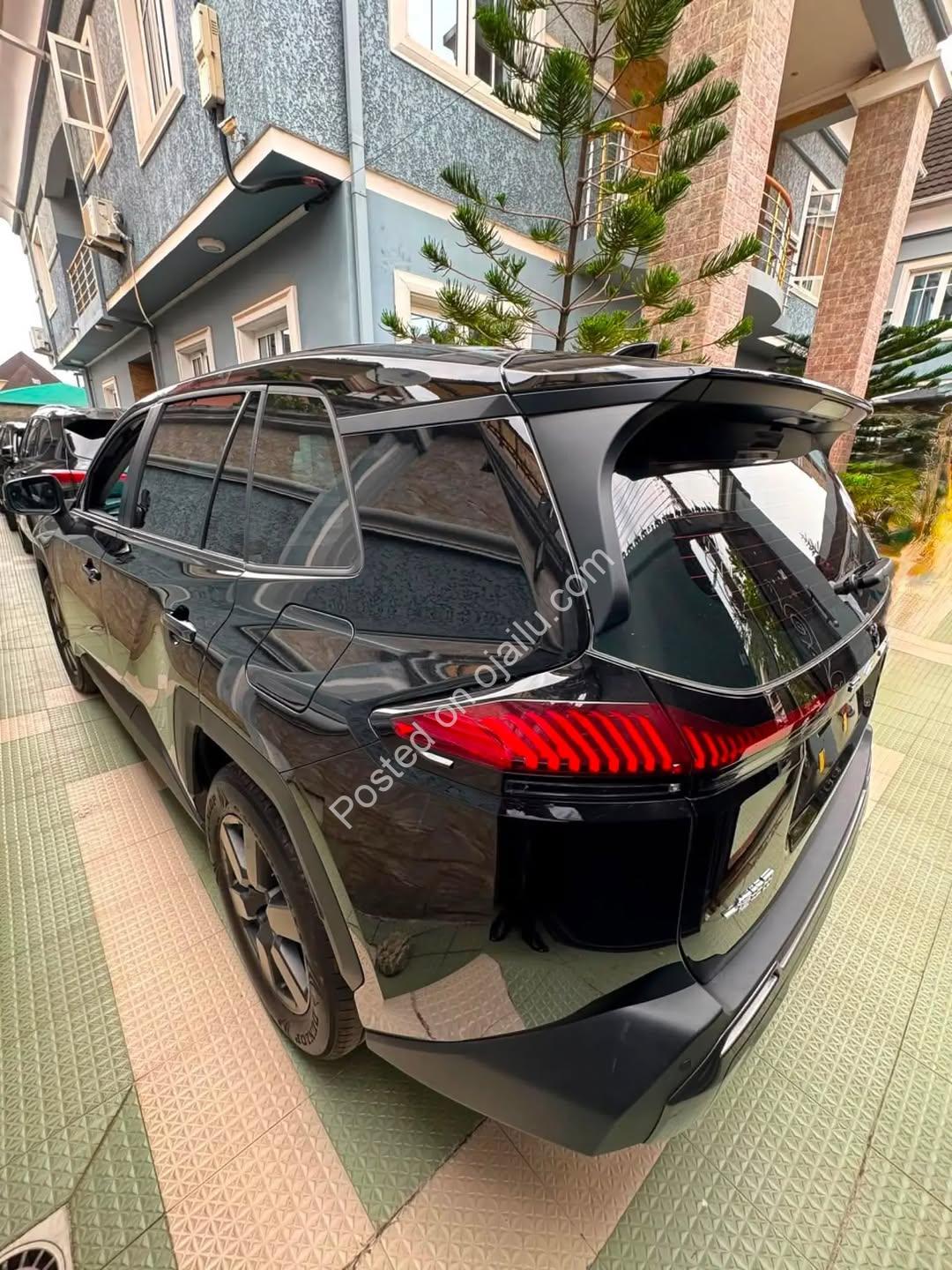 2026 Toyota RAV4 Hybrid: Pristine & Plug-In Ready