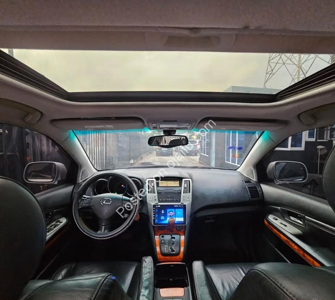 2006 Lexus RX330: Luxe & Pristine – Just Drive Away!