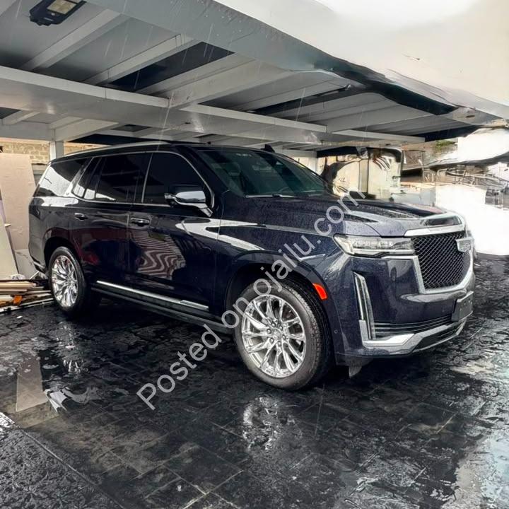 Command the Road in 2023 Cadillac Escalade Luxury