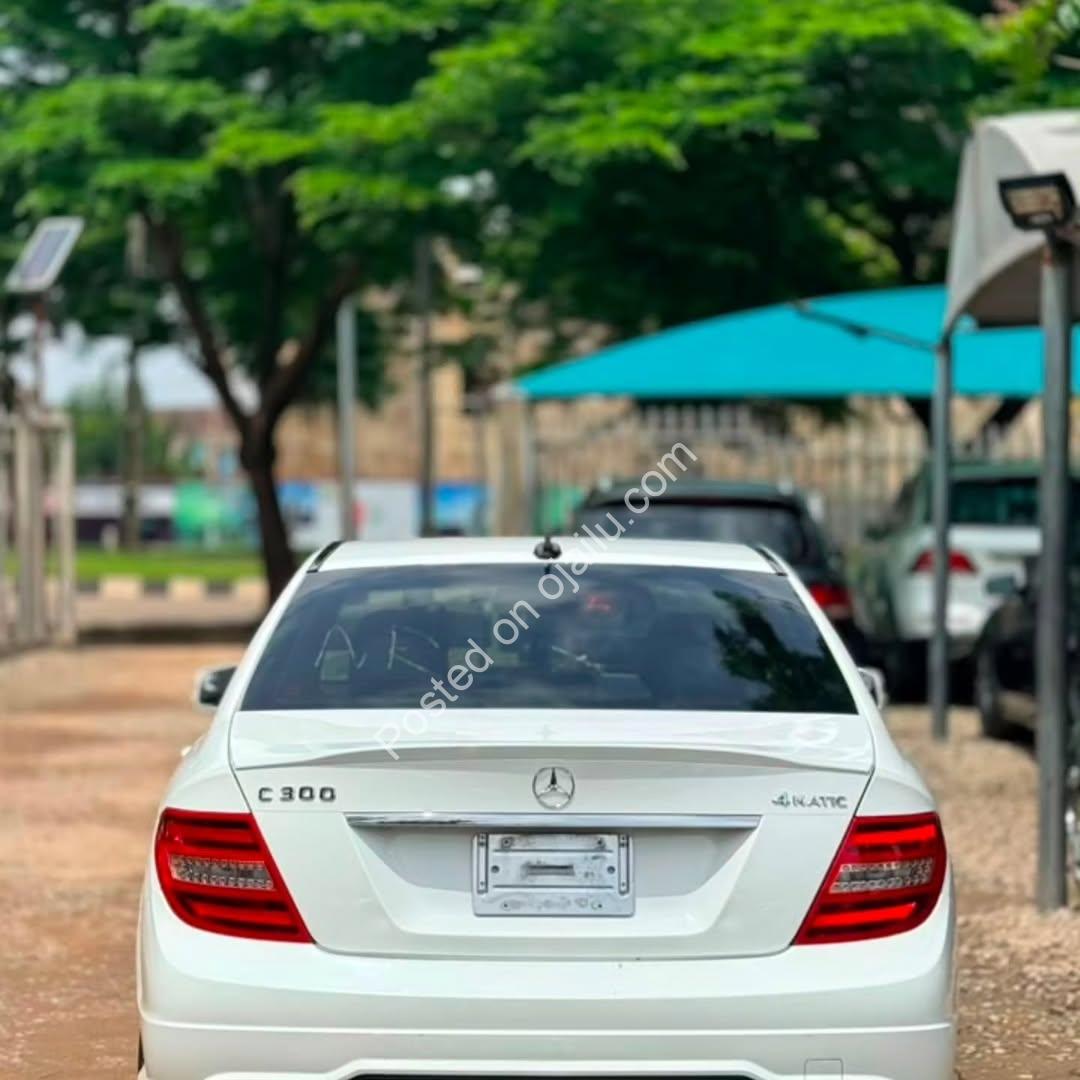 “Duty-Paid C300: 2013 Mercedes, Abuja’s Best Deal!”