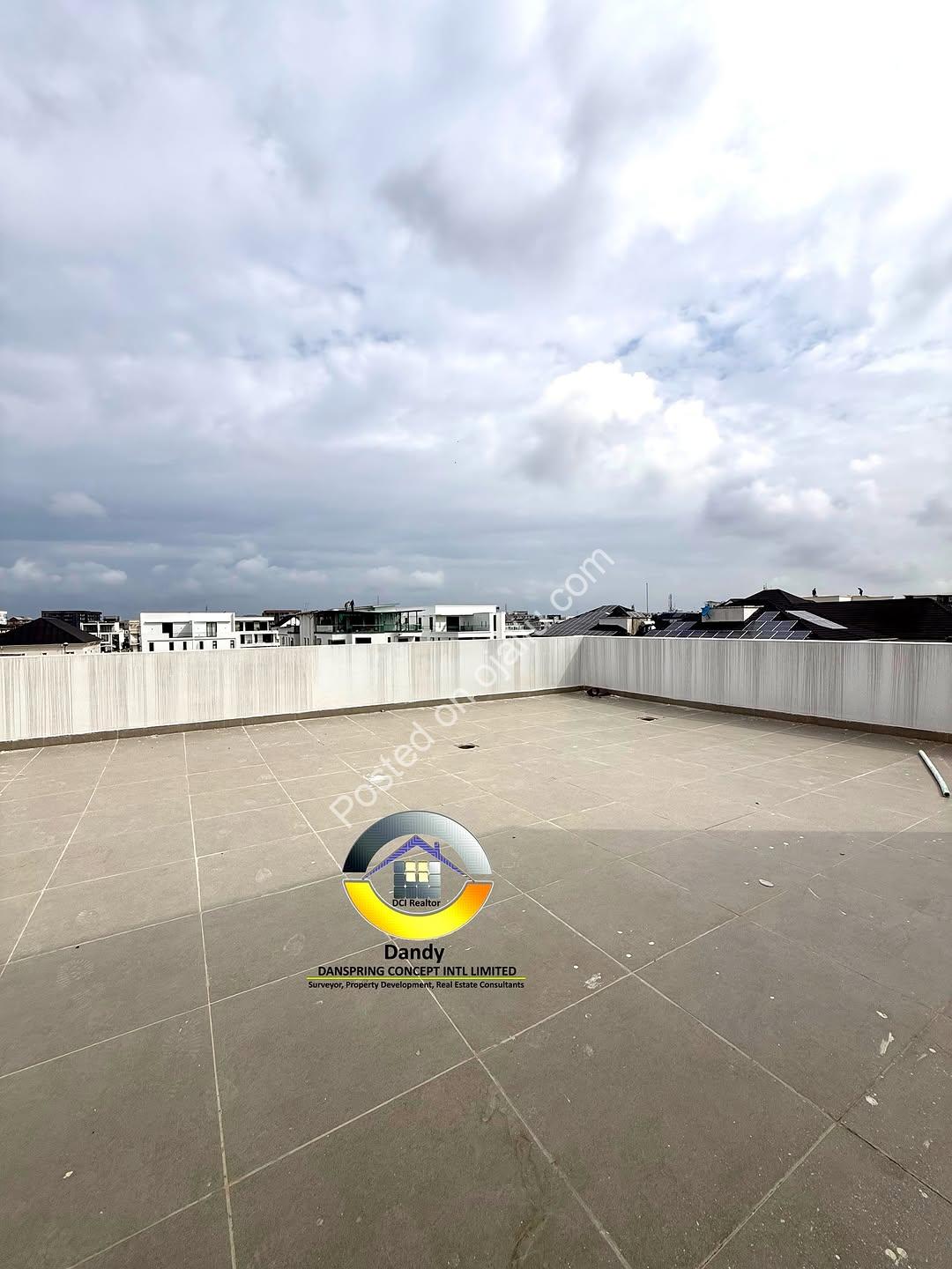 Elevator & Cinema: 5-Bed Lekki Duplex