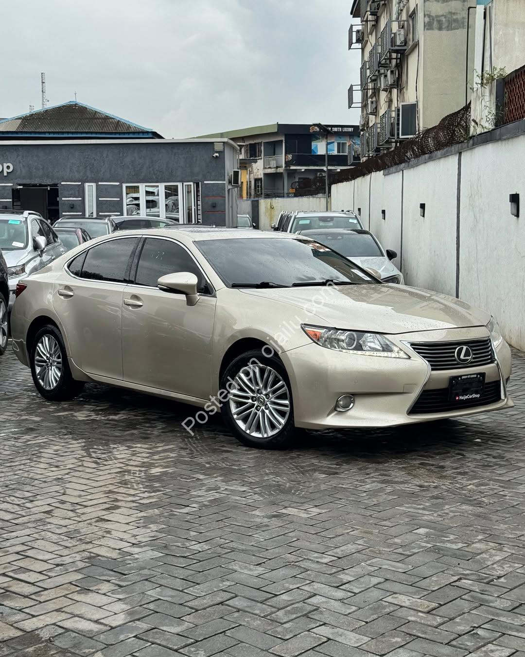 Lexus ES350: Luxury, 55k Miles, Pristine!