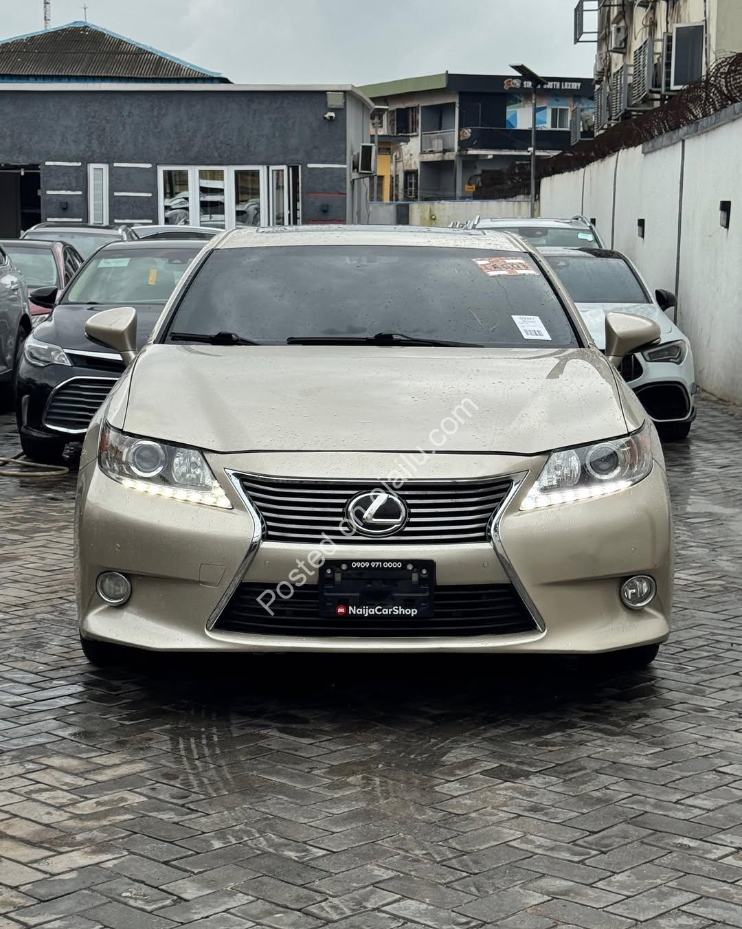 Lexus ES350: Luxury, 55k Miles, Pristine!