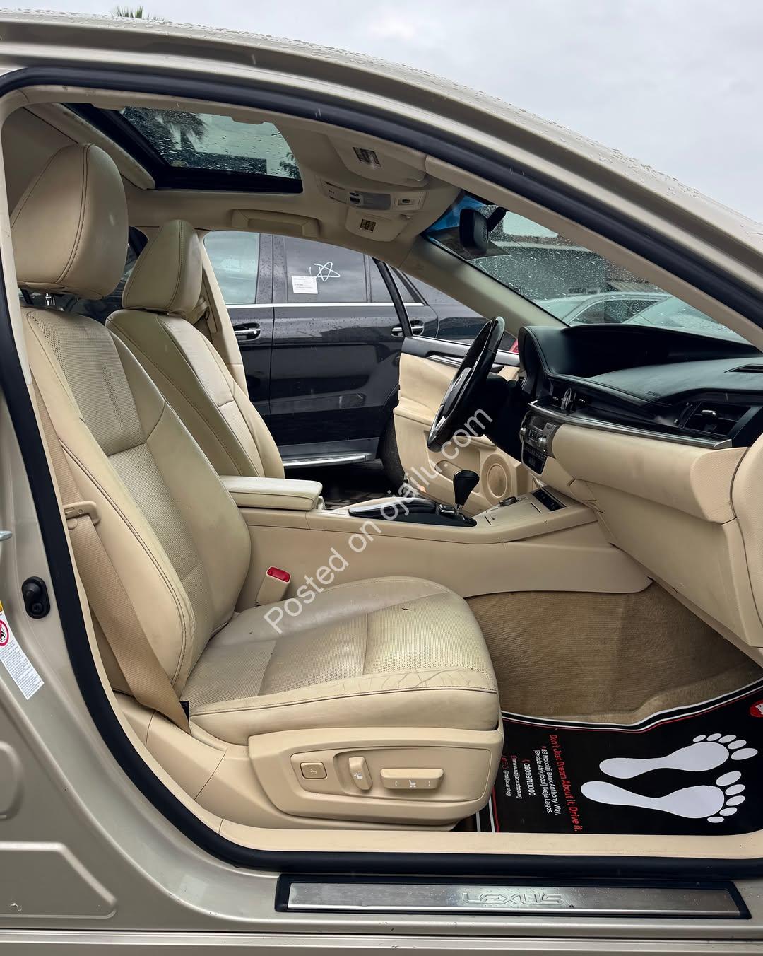 Lexus ES350: Luxury, 55k Miles, Pristine!