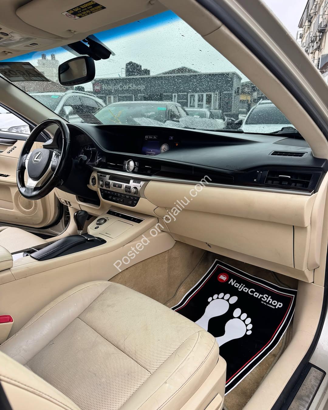 Lexus ES350: Luxury, 55k Miles, Pristine!