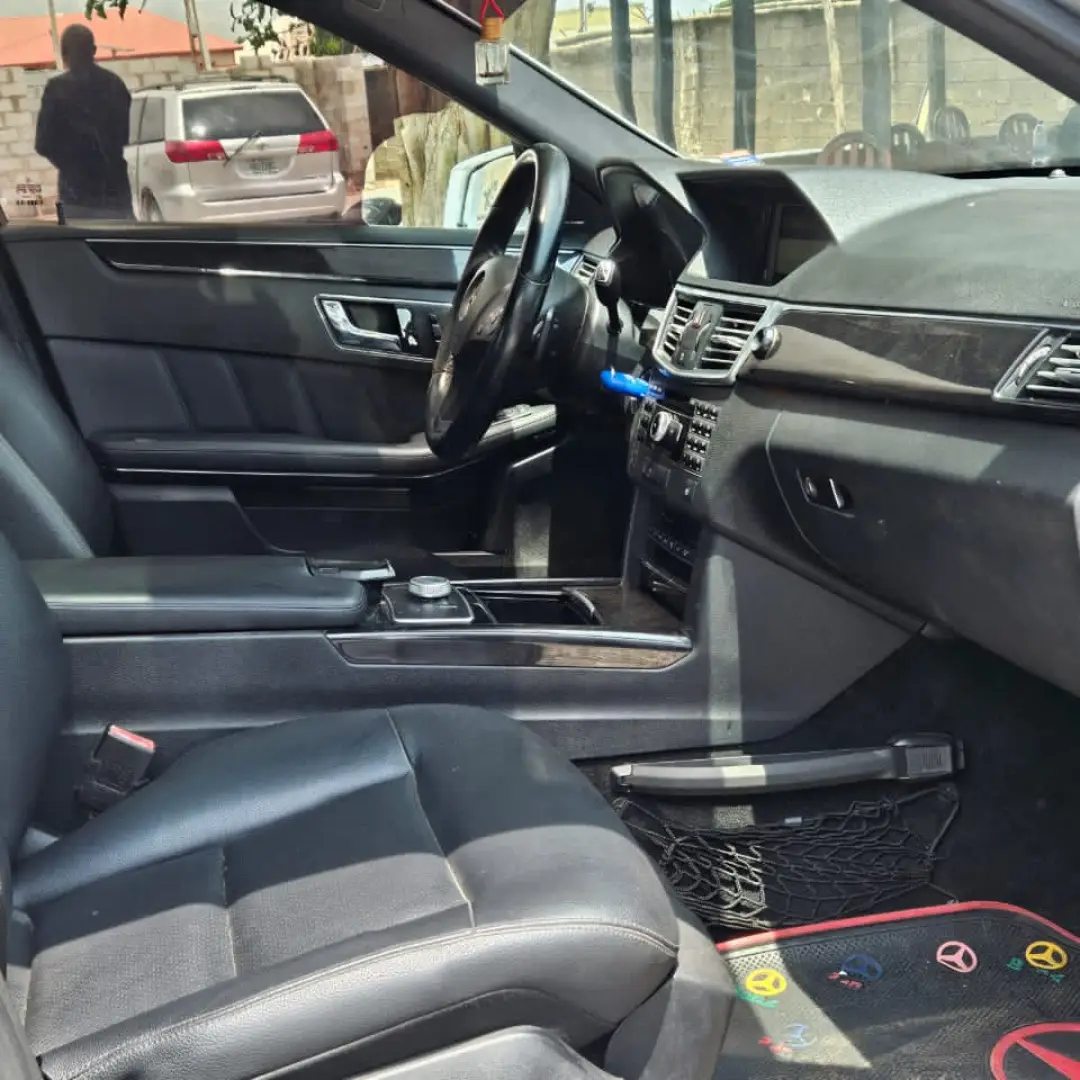 “2010 Benz E350: Factory Engine & Gear, Panoramic Sunroof – 100% Perfect!  “