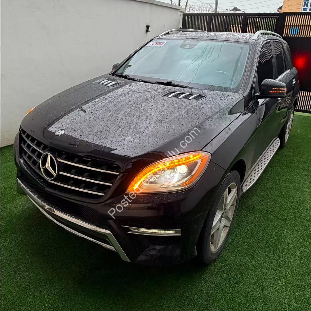 2015 ML400 Full Options: Pristine & Loaded, Just 28M Lagos