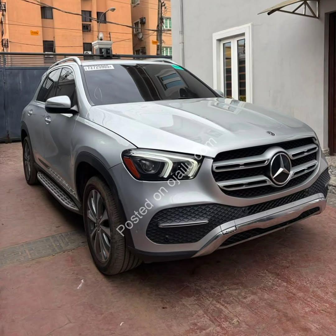 2022 Mercedes GLE350   58M – Spotless Luxury SUV!
