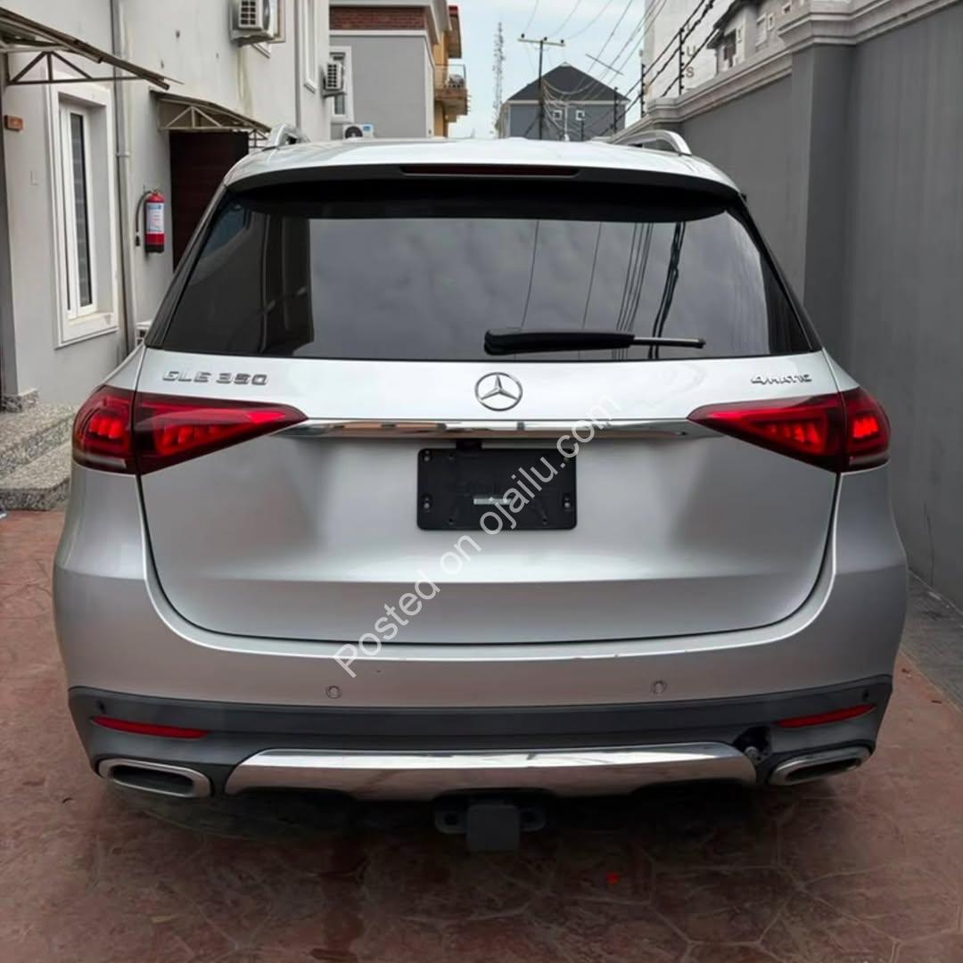 2022 Mercedes GLE350   58M – Spotless Luxury SUV!