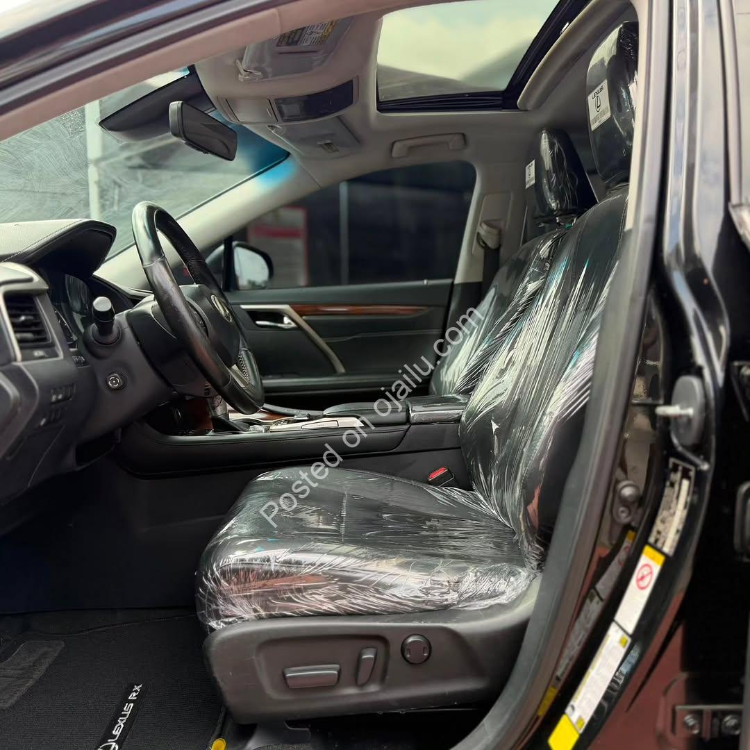 Lexus RX350 2017 Premium – Pristine, Loaded & Flawless!