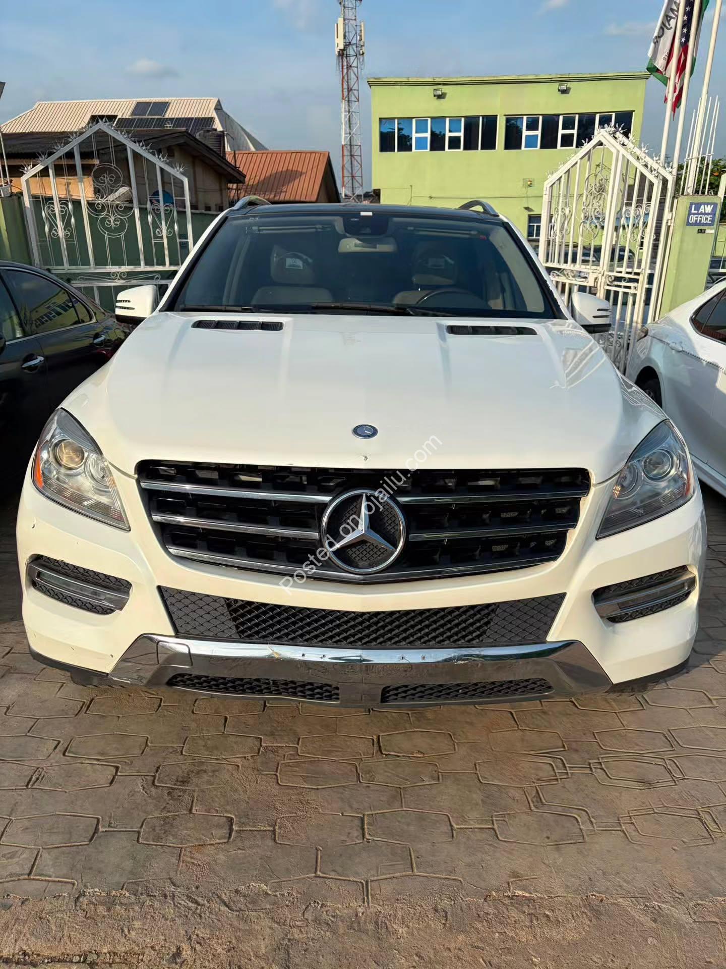 2013 Mercedes ML350 | Panoramic Roof | Thumbstart | 21M Only
