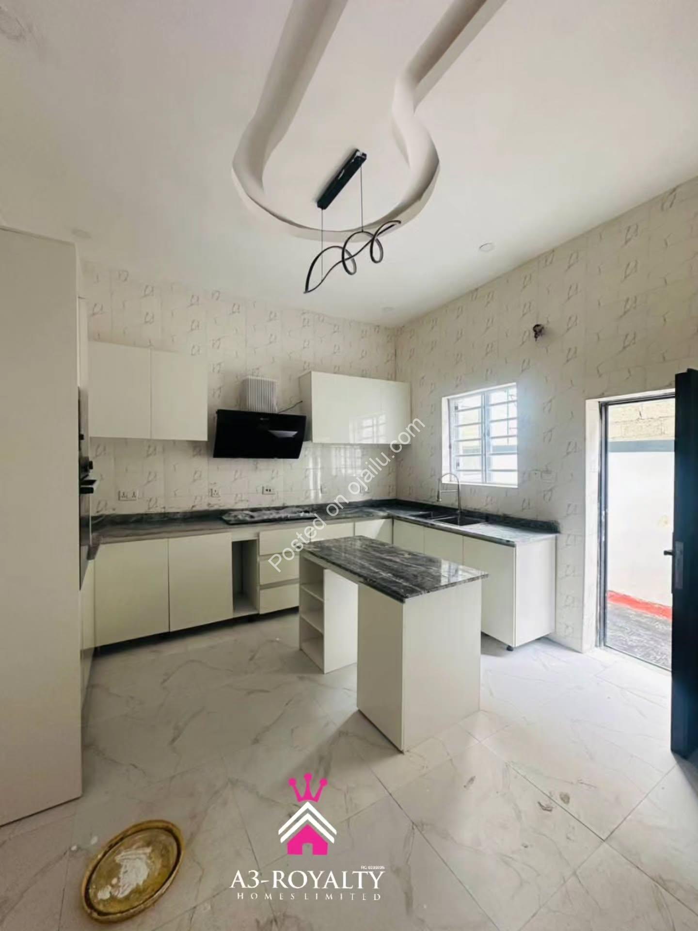 Move-In Ready: 4-Bed Semi-Detached Duplex, Ajah