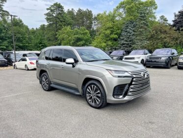 2023 Lexus LX600: Luxury Redefined