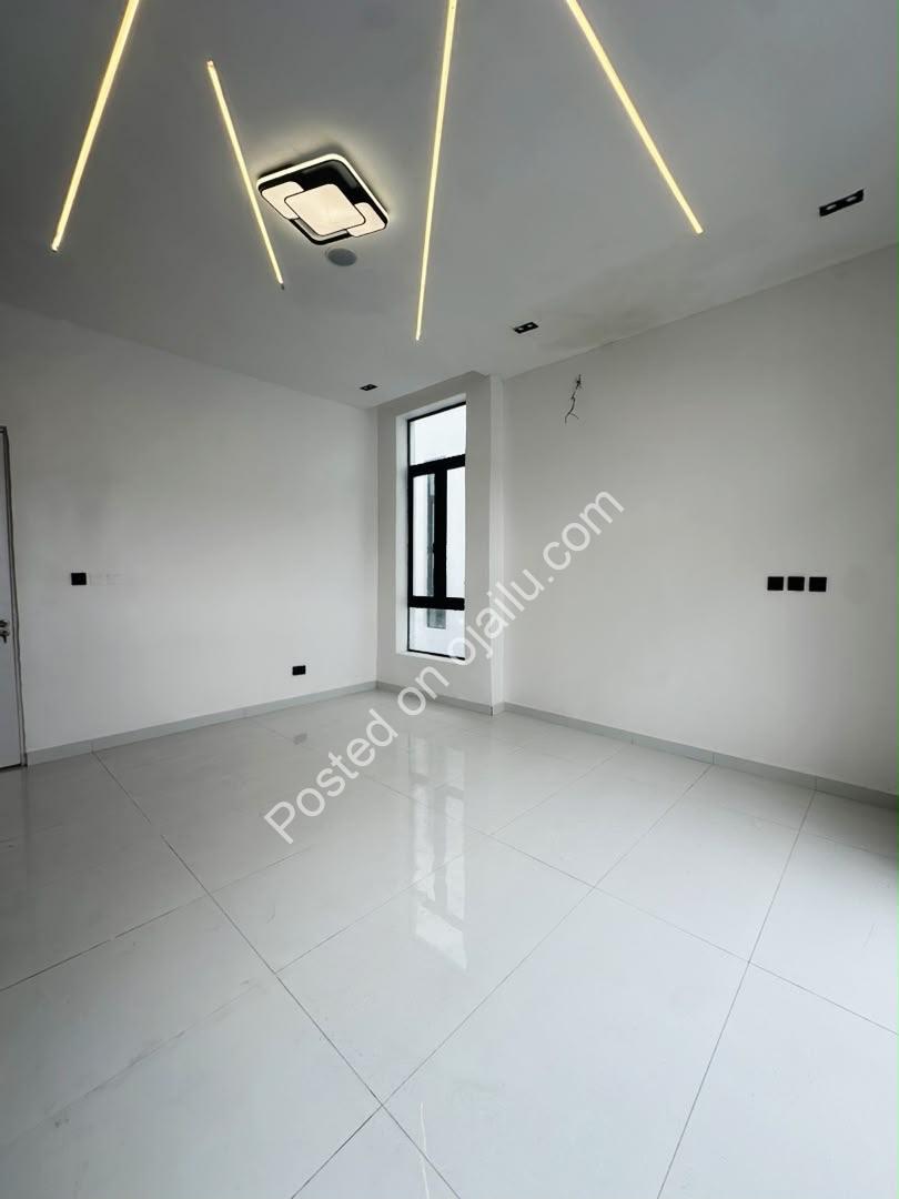 Brand New Ikota 4-Bed Duplex: ₦180M