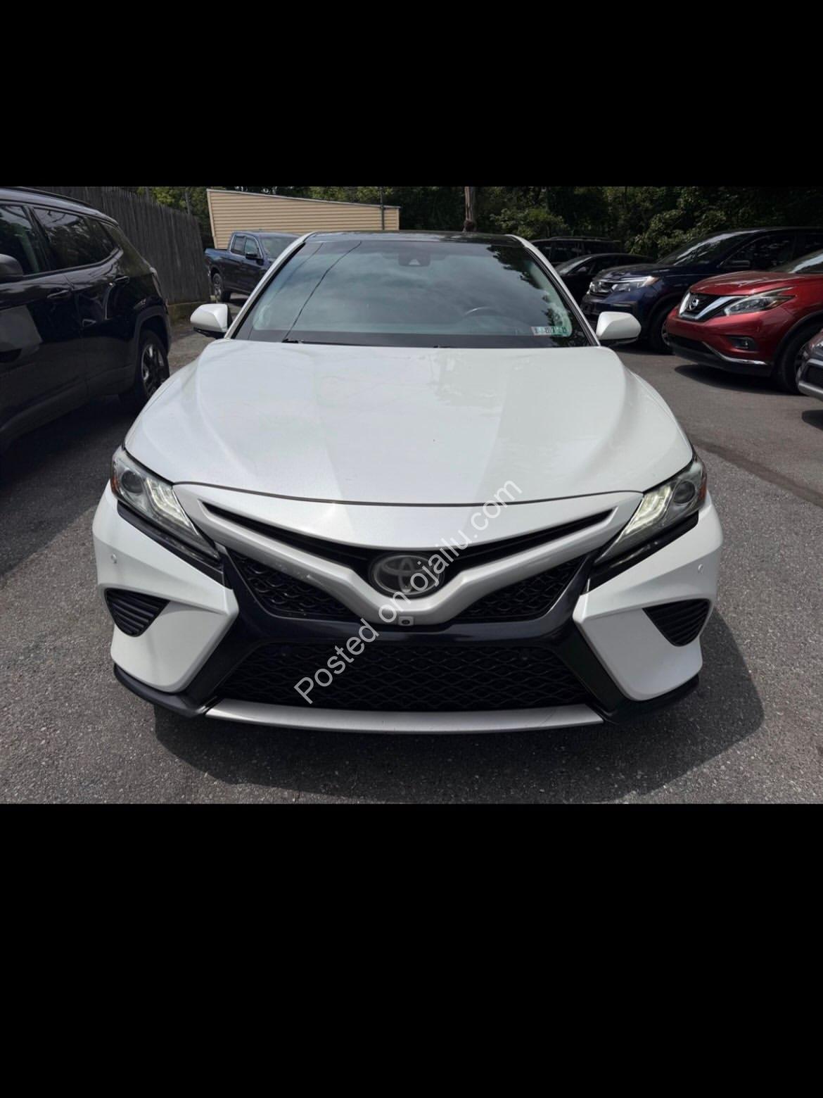 2018 Toyota Camry XSE V6 – Premium & Fully Loaded!