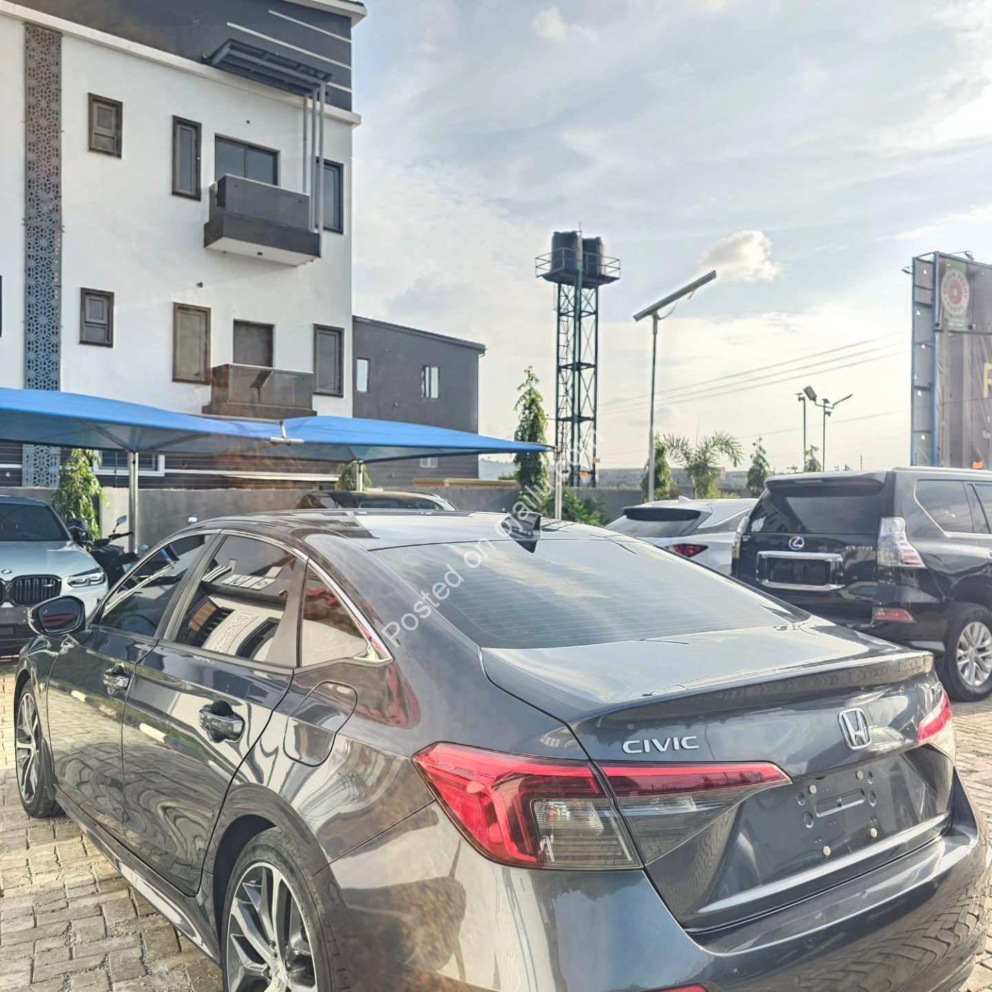 2022 Honda Civic Touring – Accident-Free & 2026 Duty!