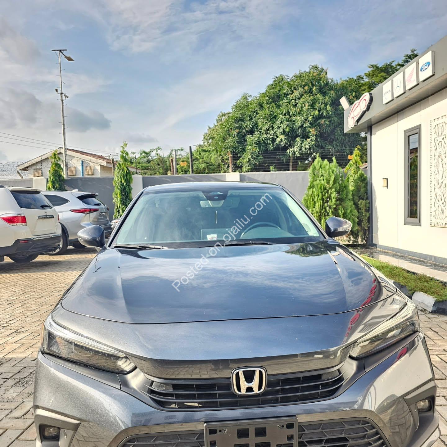 2022 Honda Civic Touring – Accident-Free & 2026 Duty!